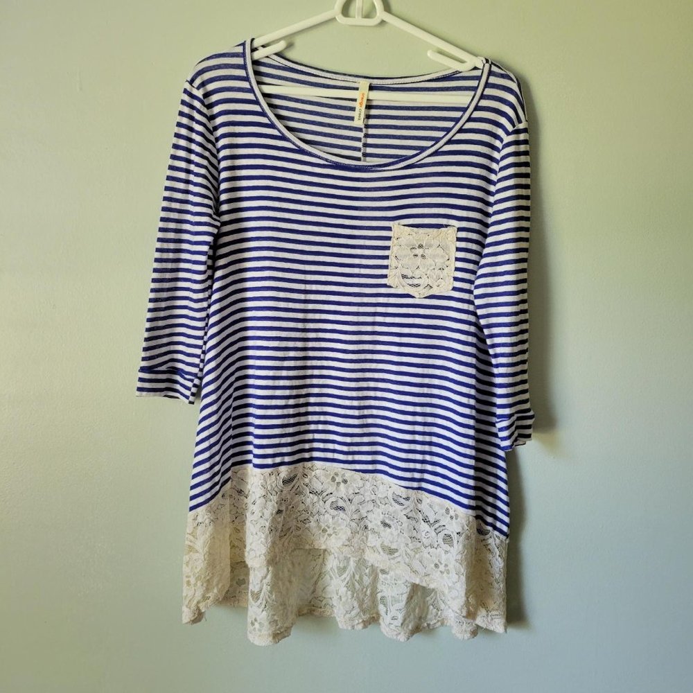 Orange Creek Blue and White Stripped Women's Medium Lace Trimmed Blouse High-Low